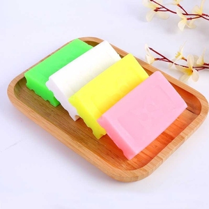 84 สบู่โซดาซักผ้าใสรูปร่างแข็งสําหรับผงซักฟอกเครื่องแต่งกายแพคเกจของขวัญที่กําหนดเองสําหรับกิจกรรมปกป้องแรงงานโปรดปราน - Product Image 4