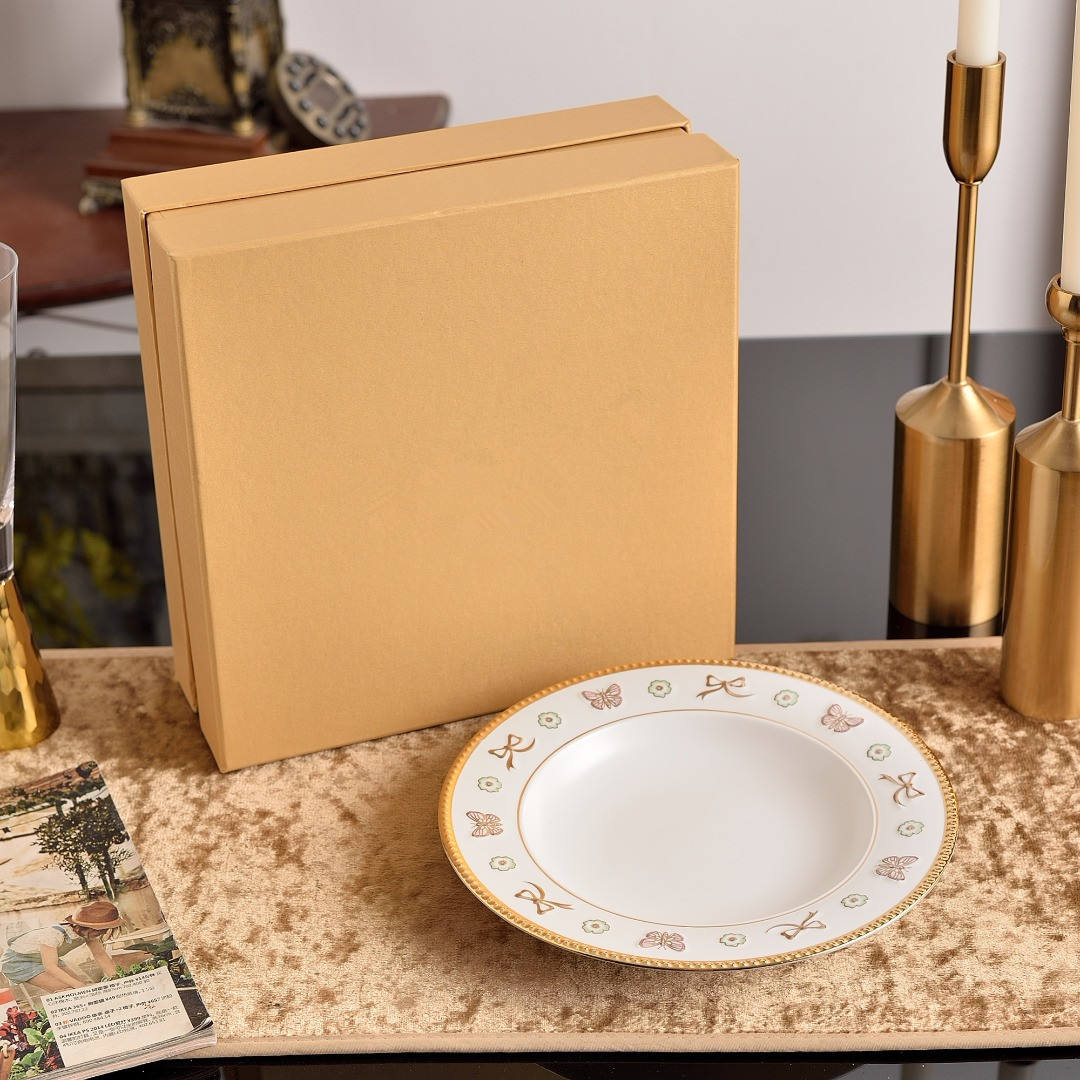 จานลึกสีขาว