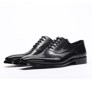Chaussures habillées Oxford pour hommes en cuir véritable de haute qualité, décontractées, avec bout carré antidérapant, idéales pour le travail - Product Image 1