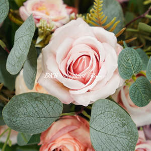 Precio bajo al por mayor corona de flores de lujo rosa de seda Rosa flores decorativas coronas y plantas rosas - Product Image 4