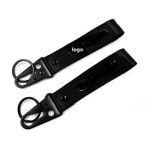 พวงกุญแจป้ายรถยนต์แฟชั่น ปักลาย พร้อมสายรัดไนลอนสีดำและตะขอเกี่ยวสำหรับกระเป๋าและกุญแจรถ - Product Image 4