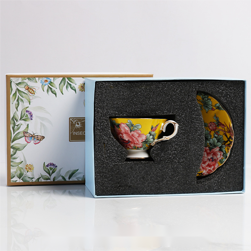 1 cup and 1 saucer  B