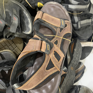 Lote al por mayor de mocasines y zapatillas de segunda mano, usados, limpios, de buena calidad, talla UK, en fardos. - Product Image 4