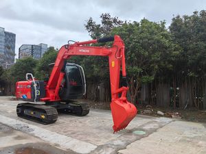 Miniexcavadora Usada Hitachi ZX70 con Motor Isuzu 4LE2 Original, Pocas Horas de Trabajo, Bomba Hidráulica Hitachi Completa - Product Image 5