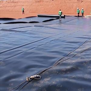 Géomembrane HDPE anti-infiltration <span class=keywords><strong>de</strong></span> 1 mm à 3 mm pour bassin <span class=keywords><strong>de</strong></span> rejet minier - Product Image 5