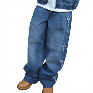 Vaqueros Distressed con Apliques Chrome Heart en Azul Lavado para Hombre, Calidad Premium, Estilo Urbano, Corte Holgado y Relajado - Product Image 4
