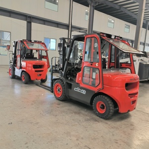 Carretilla elevadora con motor diésel de 3,5 T con palanca de cambios lateral y CA de cabina cerrada para uso en granja y terreno Carretilla elevadora de combustión interna - Product Image 2