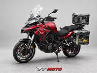 Moto de tourisme d'aventure Benelli TRK502X 500cc à refroidissement par eau pour les longs trajets