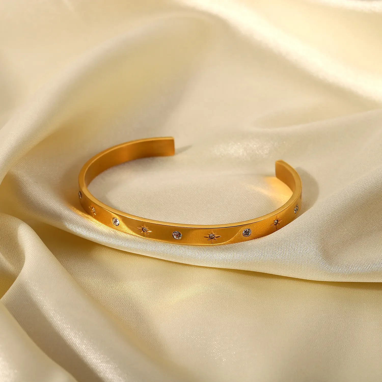 Braccialetti placcati oro 18K in acciaio inossidabile alla moda ottagonale rotondo zircone alternando bracciale aperto per donna