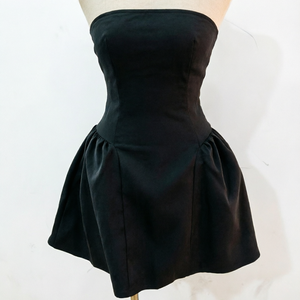 Abito da Cocktail Elegante Stile Francese per Donne, <span class=keywords><strong>Vestito</strong></span> <span class=keywords><strong>Nero</strong></span> Senza Maniche, <span class=keywords><strong>Sensuale</strong></span> Abito a Linea A con Collo Halter, Sexy Abito con Spalle Scoperte per Eventi Formali - Product Image 4