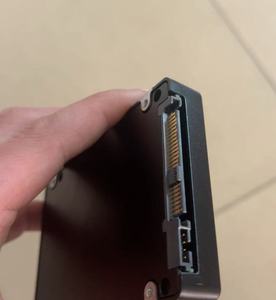 PM1635a Sas 800GB 2.5 นิ้ว SAS 12Gbps สภาพดี 95%-100% ฮาร์ดดิสก์ SSD มือสอง PM1635a - Product Image 4
