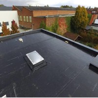 Membrane de toiture EPDM autocollante avec support en butyl, 1 mm, imperméabilisation anti-âge pour toiture plate