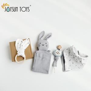 Set de Regalo Unisex para Bebé, Regalo para Baby Shower, Artículos Esenciales para Bebé, Relleno de Cesta con Set de Baño de Algodón, Manta y Juguete Suave - Product Image 5