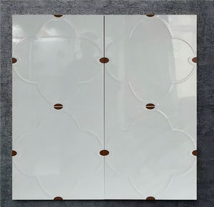 Baldosa Rústica <span class=keywords><strong>para</strong></span> Piso de 300x600 mm <span class=keywords><strong>con</strong></span> Patrón de <span class=keywords><strong>Relieve</strong></span> 3D de Trébol, Base Blanca Crema, Puntos Marrones Cálidos, Resistente al Desgaste, Estilo Vintage Mate - Product Image 1