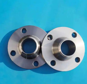 Brides en acier inoxydable de haute précision fabriquées en Chine pour les systèmes de pipelines industriels - Product Image 1