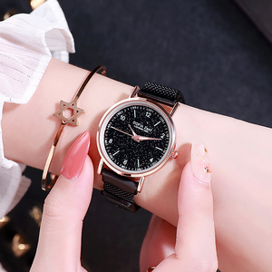 Reloj luminoso con diseño de cielo estrellado, moderno y a la moda para mujeres, nuevo estilo para estudiantes. - Product Image 5
