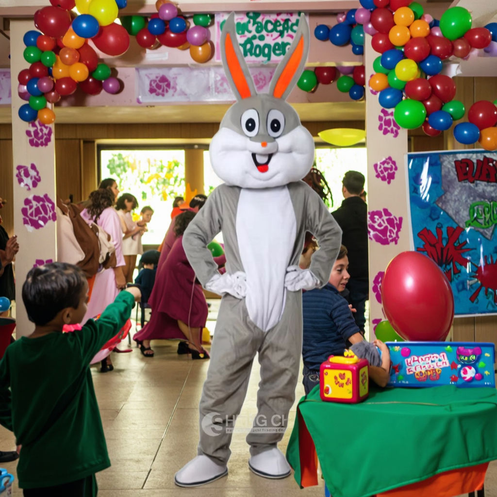 Bianconiglio Costume Uomo In Un Costume Del Coniglio Che Mostra Un