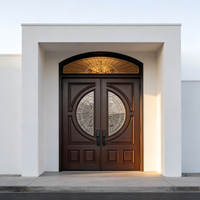 Porte d'entrée double moderne pour maison, design décoratif et isolé