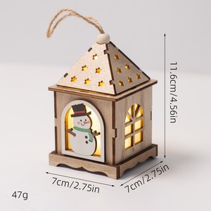 Décorations lumineuses de Noël en forme de cabane, mini cabane LED lumineuse, pendentifs à suspendre pour arbre de Noël, pour la maison et les fêtes - Product Image 4