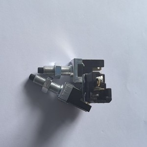 Interruptor de Luz de Freno Toyota 84340-30030 84340-30040 para Hilux Land Cruiser, Interruptores Automáticos Nuevos - Product Image 4