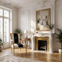 Fauteuil classique français monogrammé Sovereign |   Noir doré de luxe &amp;   Fauteuil d'appoint blanc - EKAR