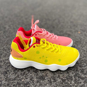 Chaussures de basketball basses pour hommes, tendance sportive, en maille respirante, à lacets, motif Mandarin Duck Dragon Year - Product Image 2