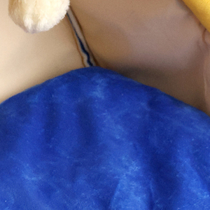 Cama cueva para mascotas Yommy de 45x45x37cm, cama suave de felpa para gatos con juguete en el interior para mascotas pequeñas - Product Image 5