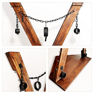 Silla de bondage independiente de madera BANSEY con marco en X, esposas con cierre y collar, mueble de bondage de 196 cm - Product Image 5