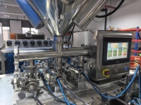 Machine de remplissage et de scellage automatique pour sachets en V, facile à utiliser, pour miel, huile d'olive, sauces, emballage en V à dose unique