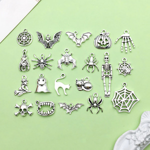 Pendentifs Thème Halloween en Alliage d'Argent Antique, Breloques Bijoux DIY en Alliage de Zinc, Squelette, Araignée, Citrouille, Crâne, Accessoire Unisexe - Product Image 1