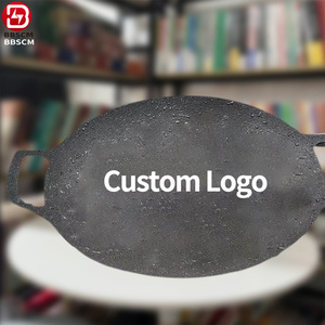 Plaque <span class=keywords><strong>de</strong></span> <span class=keywords><strong>cuisson</strong></span> coréenne antiadhésive à épaisseur multiple, vente chaude, plaque <span class=keywords><strong>de</strong></span> <span class=keywords><strong>cuisson</strong></span> ronde en fonte, plaque à pâtisserie avec double poignée - Product Image 1