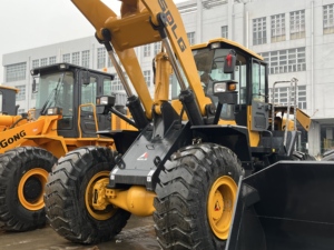 สำหรับรถตักล้อยาง LG956L ขนาด 5 ตัน พร้อมเครื่องยนต์ Weichai ระบบไฮดรอลิก Eaton มอเตอร์ปั๊มประสิทธิภาพสูง กำลัง 162 กิโลวัตต์ - Product Image 4