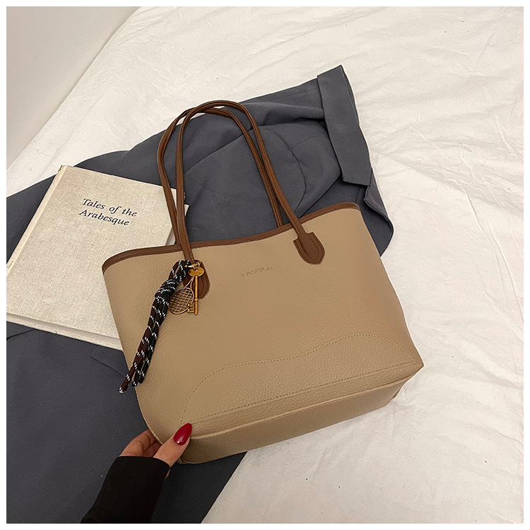Khaki with pendant