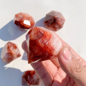 Torre de Cuarzo Rojo Fuego Natural al por Mayor, Artesanía Tallada Ecológica para Sanación, Gema de Feng Shui, Regalo para el Hogar - Product Image 3