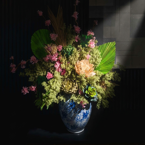 Ramo de Flores Preservadas de Lujo Moderno con Jarrón, Centro de Mesa Floral de Rosas Eternas Decorativas para Bodas, Fiestas y Decoración del Hogar - Product Image 4