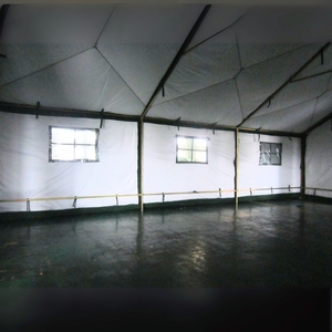 Tente en <span class=keywords><strong>toile</strong></span> modulaire toutes saisons à cadre en acier 10 hommes avec option chauffante étanche à la neige pour les camps de terrain et les urgences - Product Image 3