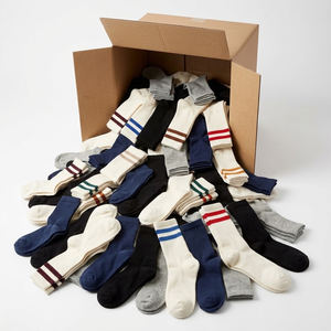 Calcetines para Niños, Antideslizantes, con Diseños Variados de Animales, Frutas y Rayas, Sin Marca, Lote al por Mayor - Product Image 1