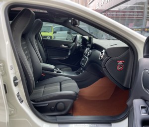 Voiture d'Occasion Mercedes-Benz Classe A 2021 Facelift A 200 Luxe Berline Essence en Stock à Vendre - Product Image 6