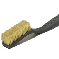 Brosse à craie grimpante en poils de sanglier avec manche en plastique