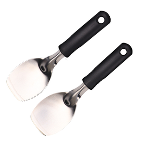 Cuillère à glace en acier inoxydable SFB118, spatule de cuisine multifonction à bord dentelé avec poignée antidérapante pour la crème glacée - Product Image 3