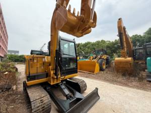 Excellent prix – Mini-excavatrice sur chenilles Caterpillar Cat 306E2 d'occasion, modèle 2025, poids opérationnel de 6 tonnes, pour la vente à usage agricole - Product Image 3