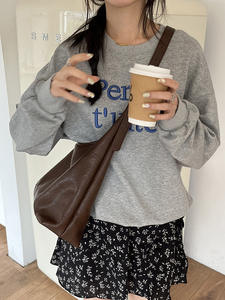 <b>Large</b> Capacity Retro Commute <b>Crossbody</b> <b>Bag</b> <b>Women</b> Korean Style Soft PU Leather Shoulder <b>Bag</b> Zipper Waterproof Fashionable - Product Image 5