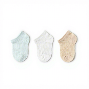 Calcetines de algodón suave transpirables de verano para recién nacidos y niños pequeños 0-3T lindo diseño de volantes de princesa para bebés y niñas - Product Image 3