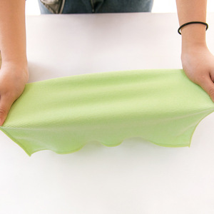 Pearl Towel Ultra Soft Cleaning Cloth 30x30cm Green For Glass And Screen Cleaning - Product Image 3