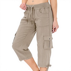 Pantalon Capri Cargo Femme OEM Personnalisé avec Multiples Poches, Coupe Ample Décontractée et Élégante, Léger, pour la Randonnée - Product Image 2