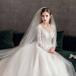 <span class=keywords><strong>Abiti</strong></span> <span class=keywords><strong>da</strong></span> <span class=keywords><strong>sposa</strong></span> <span class=keywords><strong>in</strong></span> pizzo <span class=keywords><strong>abiti</strong></span> <span class=keywords><strong>da</strong></span> <span class=keywords><strong>sposa</strong></span> nuovo nuovo abito <span class=keywords><strong>da</strong></span> ballo a manica lunga <span class=keywords><strong>in</strong></span> Organza filato di lavaggio a secco tinto <span class=keywords><strong>in</strong></span> poliestere/<span class=keywords><strong>cotone</strong></span> - Product Image 5