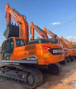 Excavadora de cadenas DEVELON DX270HD nueva de alta eficiencia con motor y bomba con control PLC - Product Image 4