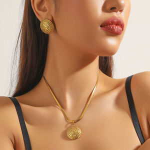 <b>Cross</b>-border fashion gold-plated vintage heart-shaped fan-shaped blue turquoise pearl accessories stainless steel pendant stud - Product Image 3