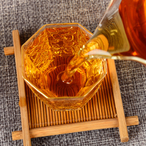 Jinshi Yunnan — thé noir feng qing fait à la main, 2022, grande aiguille dorée, Gongfu, bourgeon entier, droite, parfumé de <span class=keywords><strong>miel</strong></span> - Product Image 4