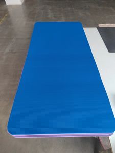 Cómodo Tapete de Yoga Antideslizante de Material NBR de 8 mm de Grosor - Product Image 3